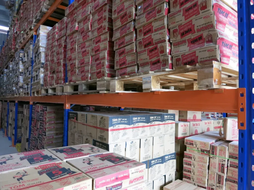 Hàng thùng carton xếp trên pallet ở các tầng kệ – dữ liệu kích thước, trọng lượng đơn vị lưu trữ Hàng thùng carton xếp trên pallet ở các tầng kệ – dữ liệu kích thước, trọng lượng đơn vị lưu trữ