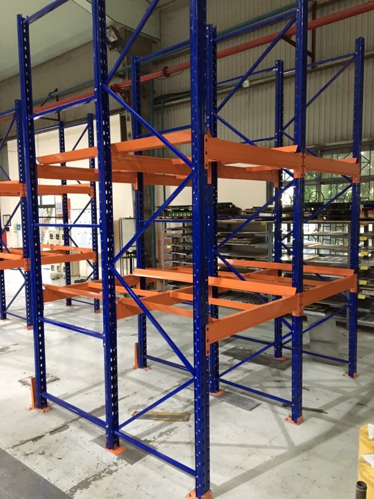 Kệ double deep tăng số vị trí pallet trên cùng mặt bằng Kệ double deep tăng số vị trí pallet trên cùng mặt bằng
