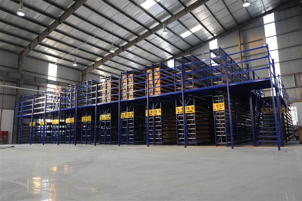 Sàn mezzanine tăng diện tích sử dụng kho